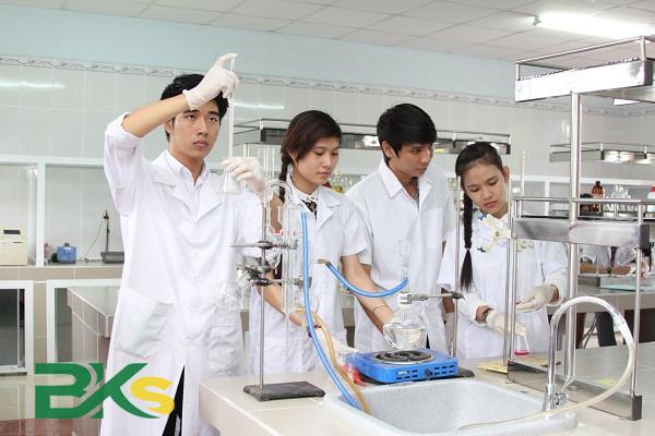 Hồ sơ tuyển sinh trung cấp dược 2023 (nộp bản sao y, công chứng)