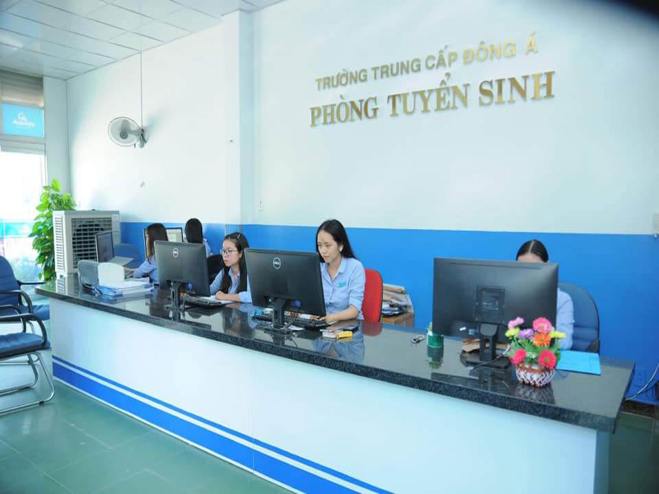 phong tuyen sinh 1