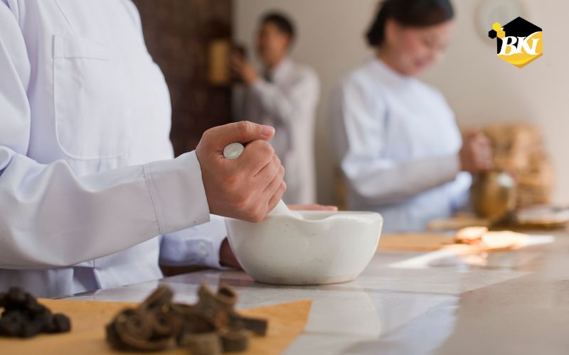 Tuyển sinh Trung cấp Nghề Y học cổ truyền chính quy