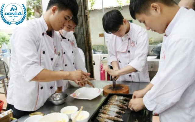 Cơ hội nghề nghiệp rộng mở với tấm bằng Trung Cấp Kỹ Thuật Chế Biến Món ăn