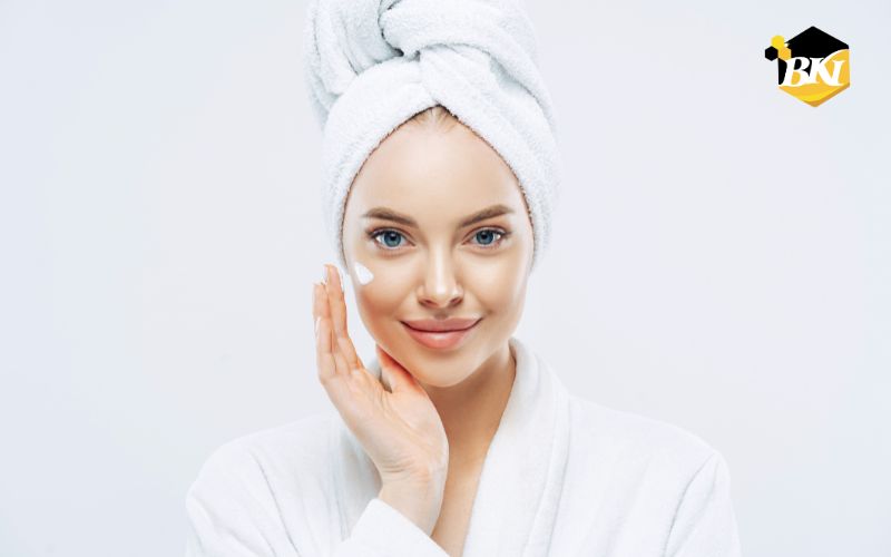 Tuyển Sinh Trung Cấp Nghề Chăm Sóc Sắc Đẹp - Học nhanh ra bằng sớm 7 Cơ hội việc làm Trung Cấp Nghề Chăm Sóc Sắc Đẹp