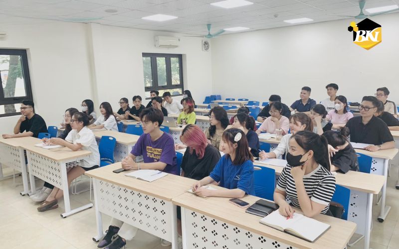 Chương trình đào tạo khóa học trung cấp Ngành Quan Hệ Công Chúng
