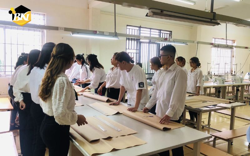 Những ai nên học Trung Cấp ngành Thiết Kế Thời Trang