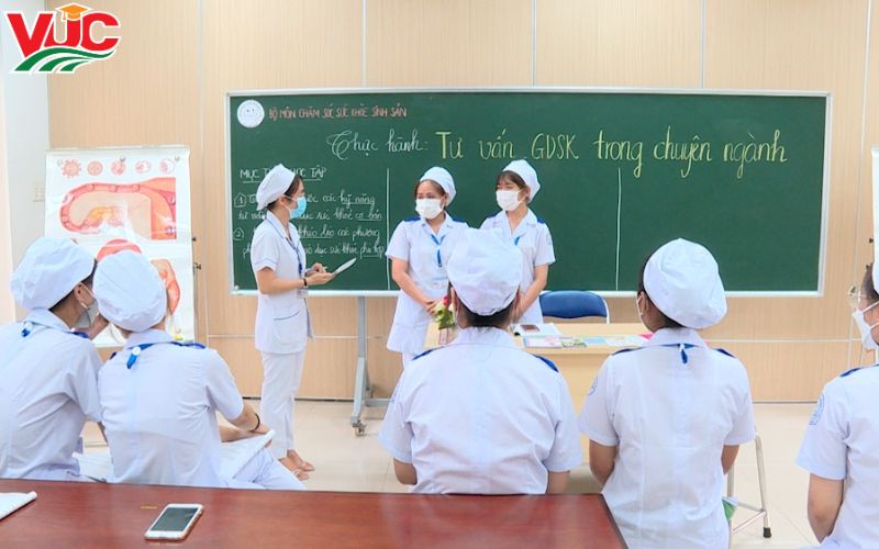 Thông báo xét tuyển Khóa Học Điều Dưỡng Chính Quy tại VUC