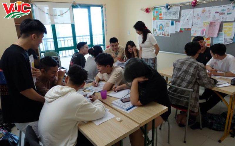 Thông báo xét tuyển Khóa Học Trung cấp Ngành Tiếng Đức Chính Quy tại VUC