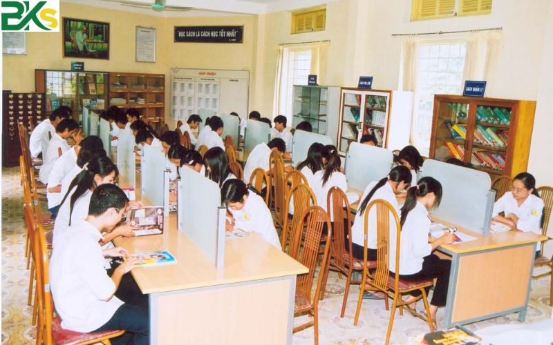 Học Ngành Thư Viện Thiết Bị Trường Học Có Thể Làm Những Công Việc Gì?