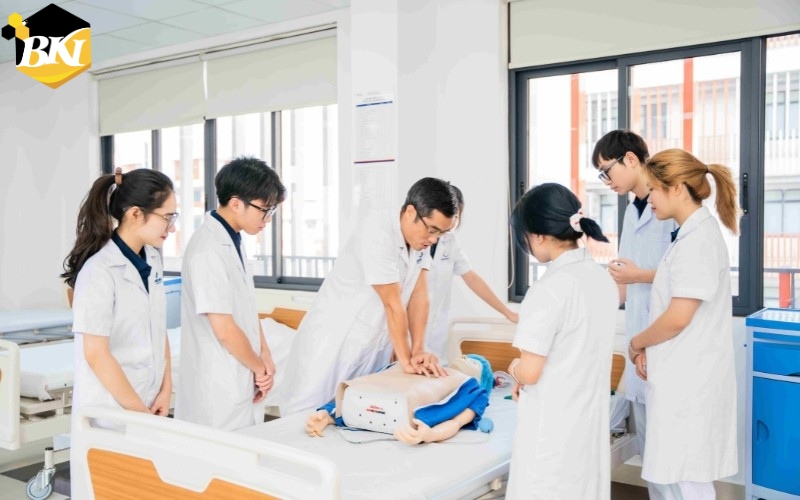 Học liên thông cao đẳng y sĩ đa khoa ở đâu? 5 Tìm hiểu về học Liên thông cao đẳng Y sĩ đa khoa