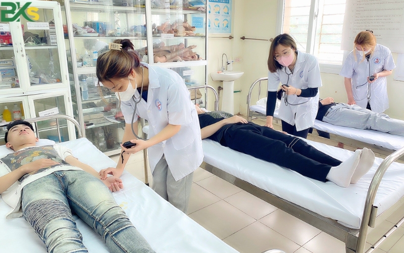 Cơ hội việc làm sau khi tốt nghiệp cao đẳng y sĩ đa khoa 