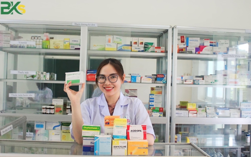 Đăng ký khóa học trung cấp Dược sĩ uy tín tại TP.HCM? 7 Đăng ký khóa học trung cấp Dược sĩ - Trường Trung Cấp Công Nghệ Bách khoa