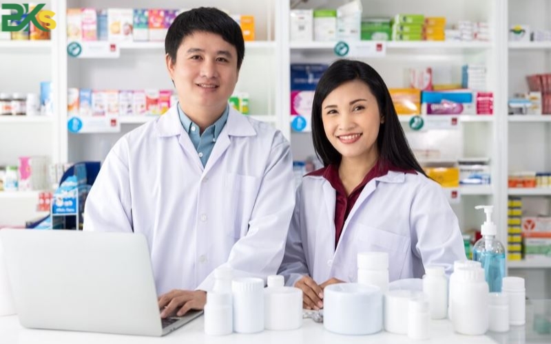 Đăng ký khóa học trung cấp Dược sĩ uy tín tại TP.HCM? 5 Học Trung cấp Dược sĩ là học gì?