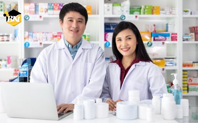 Học Trung cấp Dược sĩ là học gì?