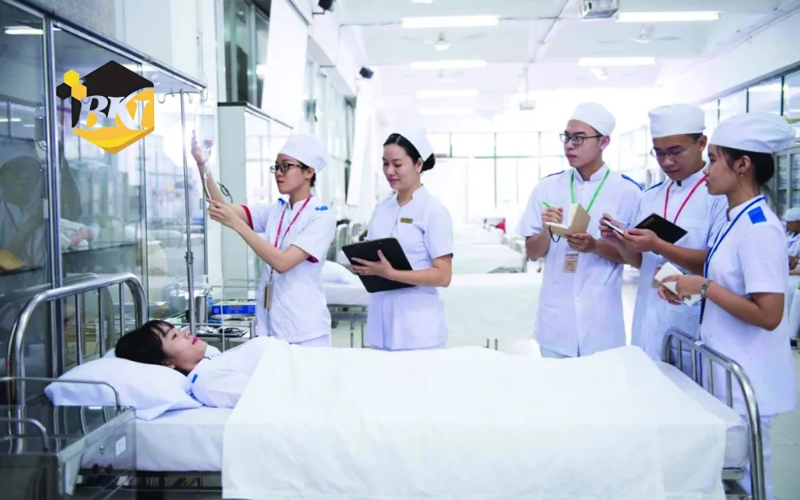 Học Trung cấp Điều dưỡng từ xa tại Trung cấp BKI