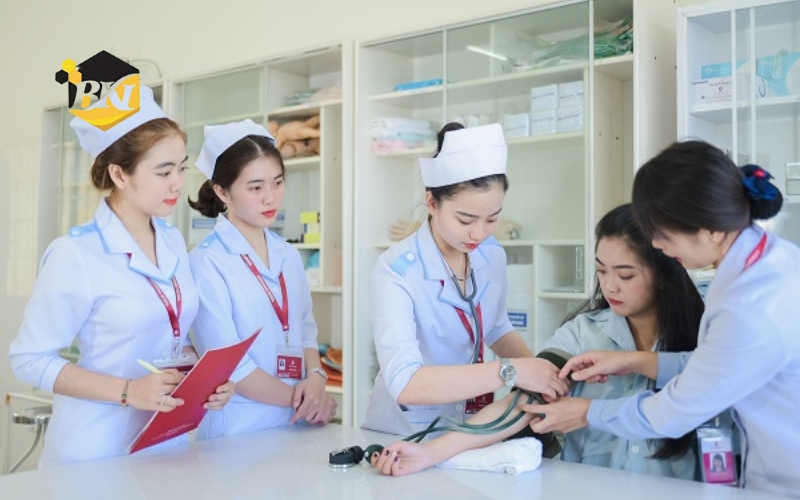Tuyển sinh Cao đẳng Y sĩ đa khoa vừa học vừa làm tại TpHCM 7 Thông tin tuyển sinh Cao đẳng Y sĩ đa khoa vừa học vừa làm