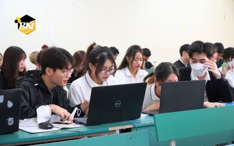 Con gái học Công nghệ Thông tin có dễ xin việc không?