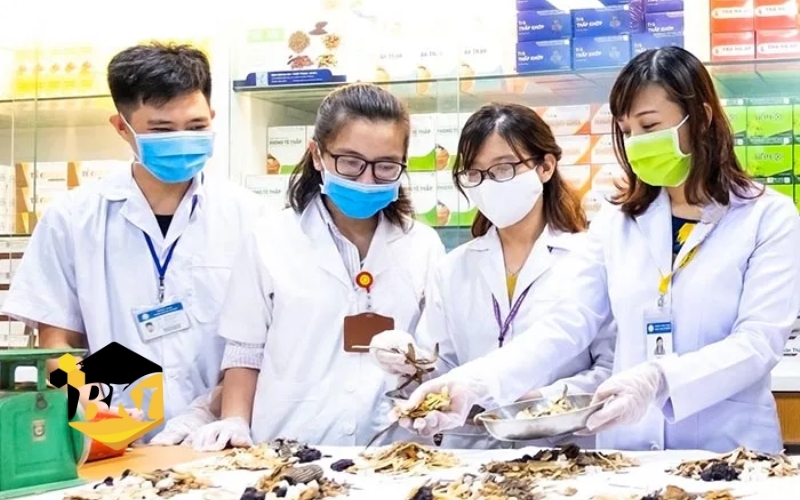 Học từ xa Trung cấp Y học cổ truyền cho người đi làm 7 Thông tin tuyển sinh học từ xa Trung cấp Y học cổ truyền