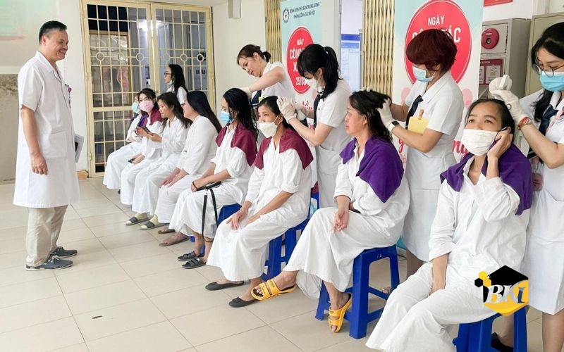 Tham gia Ngành Học Công tác xã hội mới nhất 2026 3 chọn BKI để học Trung cấp Công tác xã hội