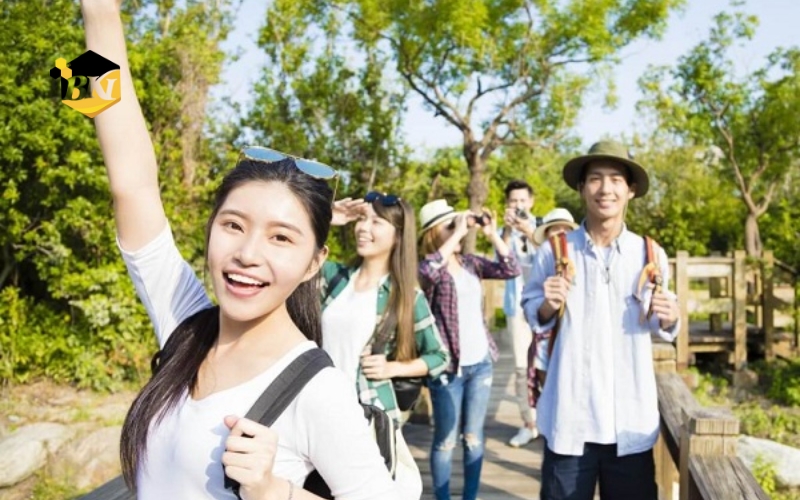 Học phí Trung cấp Hướng dẫn Du lịch