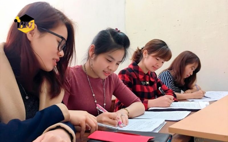 Lịch học linh hoạt Trung cấp Thư viện Thiết bị Trường học