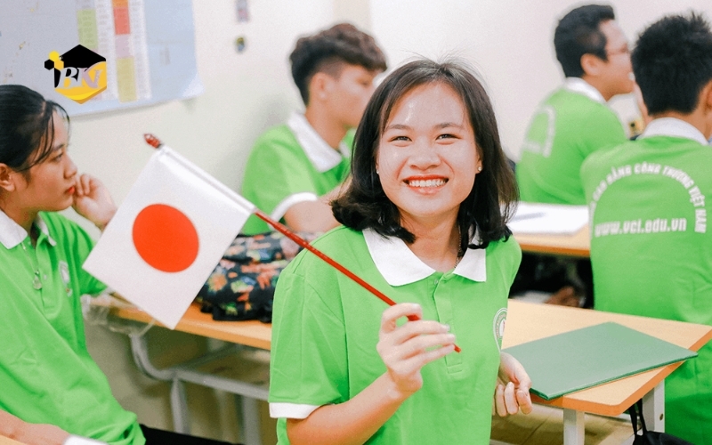 Thông tin tuyển sinh học văn bằng 2 Trung cấp Tiếng Nhật hệ từ xa