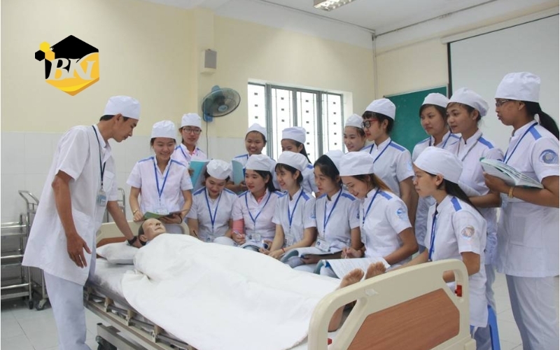 Lộ trình học Cao đẳng Điều dưỡng học từ xa 7 Thông tin tuyển sinh cao đẳng Điều dưỡng học từ xa