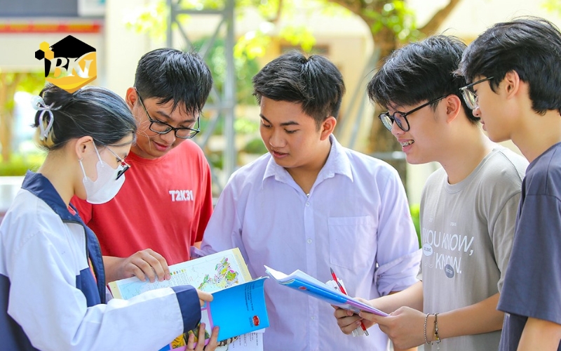 Thông tin tuyển sinh khóa học hệ trung cấp xét học bạ