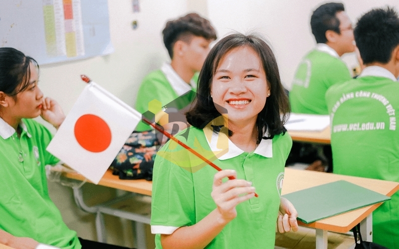 Bằng Trung cấp ngành Tiếng Nhật - Học cuối tuần 5 Lợi ích thực tế khi sở hữu bằng Trung cấp ngành Tiếng Nhật